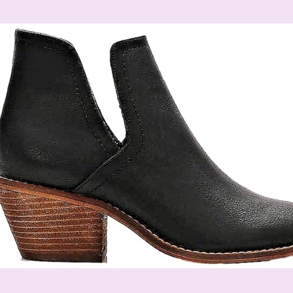 LAST 1️⃣ PRICE FIRM Vegan Leathr Boot w Block Heel - Picture 6 of 8